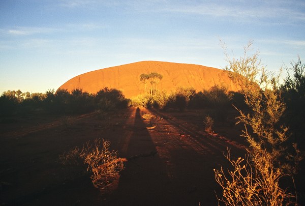 Ayer's rock at daybreak. Foto: L. Bobke
